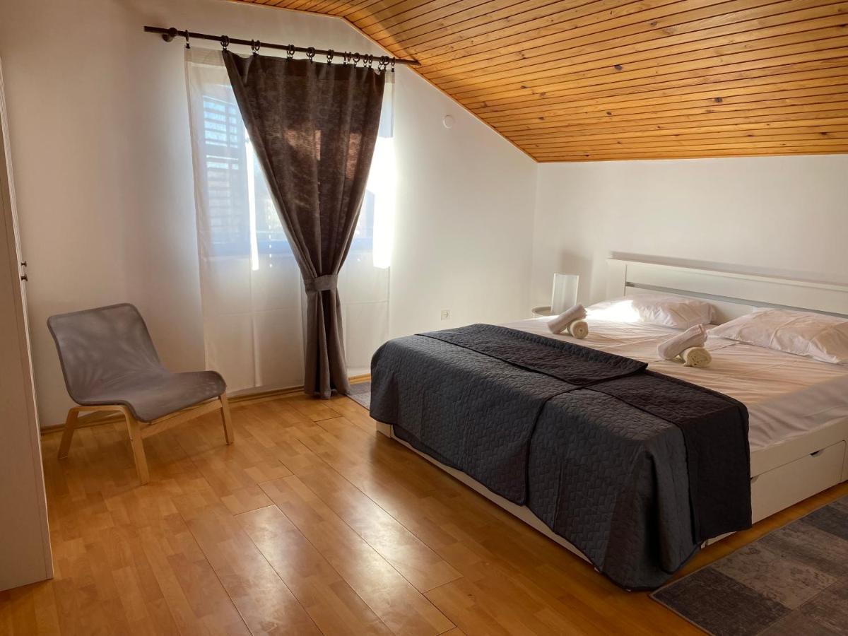 Apartments Maria Biograd Na Moru Ngoại thất bức ảnh